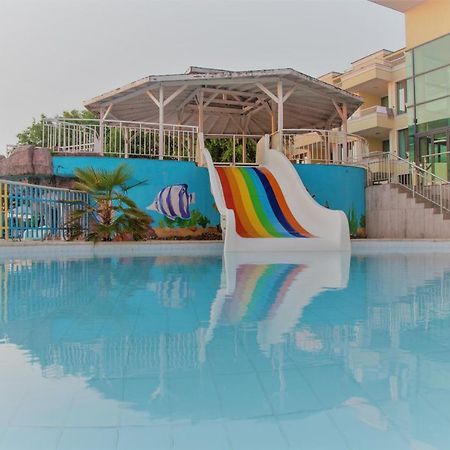 Hotel Perla Beach Club Приморсько Екстер'єр фото