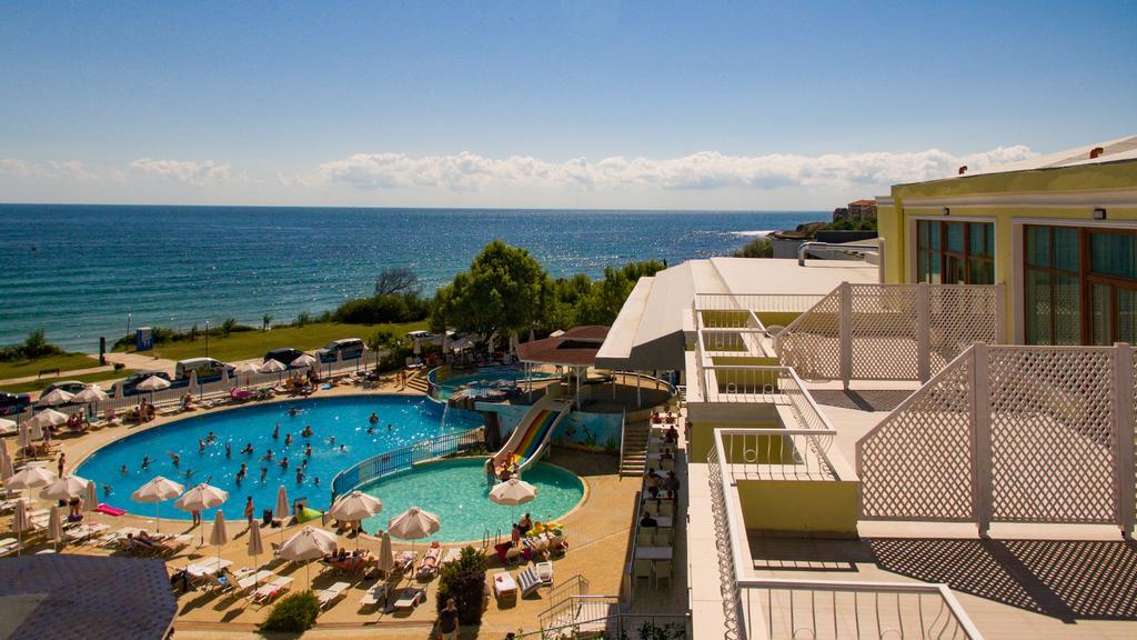 Hotel Perla Beach Club Приморсько Екстер'єр фото