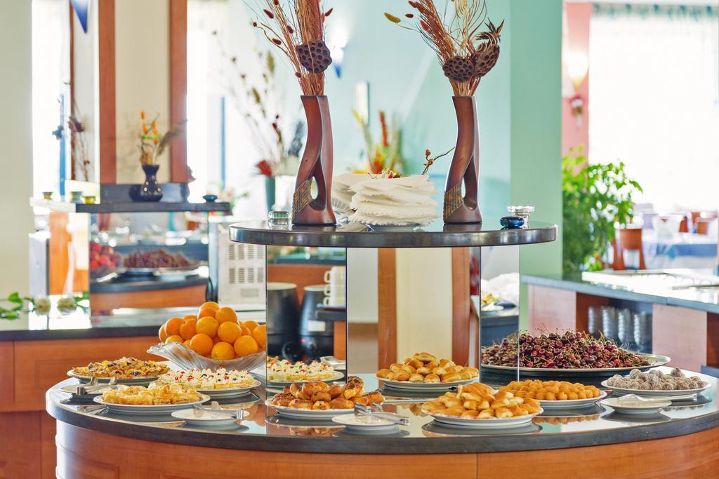 Hotel Perla Beach Club Приморсько Екстер'єр фото
