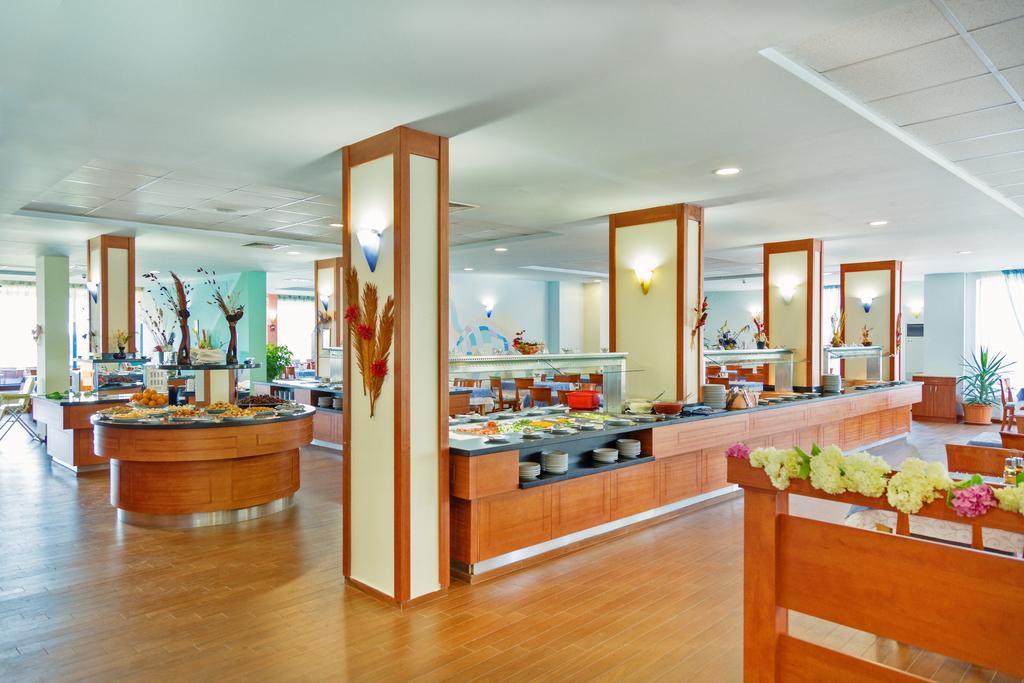 Hotel Perla Beach Club Приморсько Екстер'єр фото