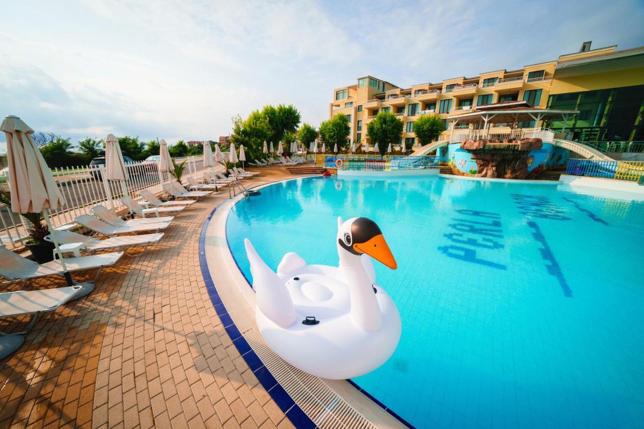 Hotel Perla Beach Club Приморсько Екстер'єр фото