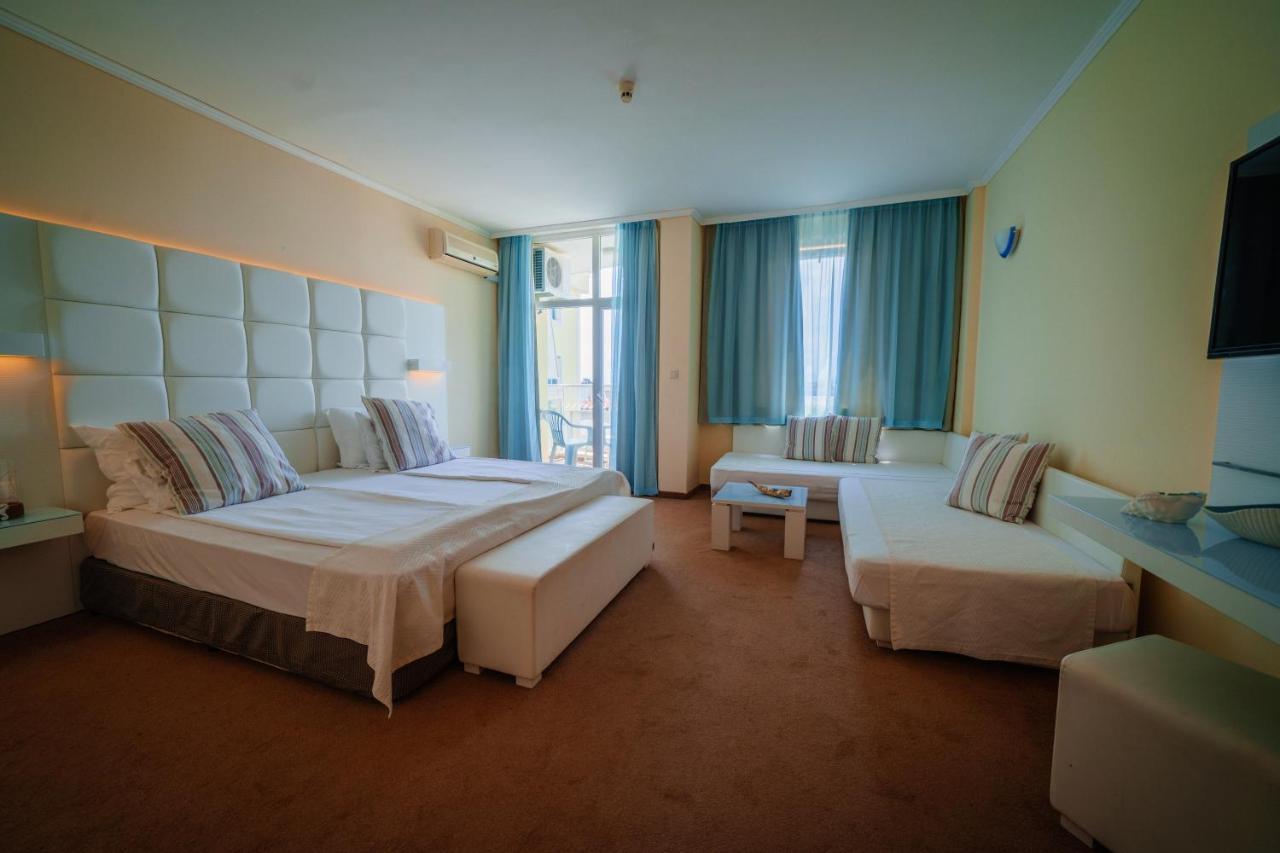 Hotel Perla Beach Club Приморсько Екстер'єр фото
