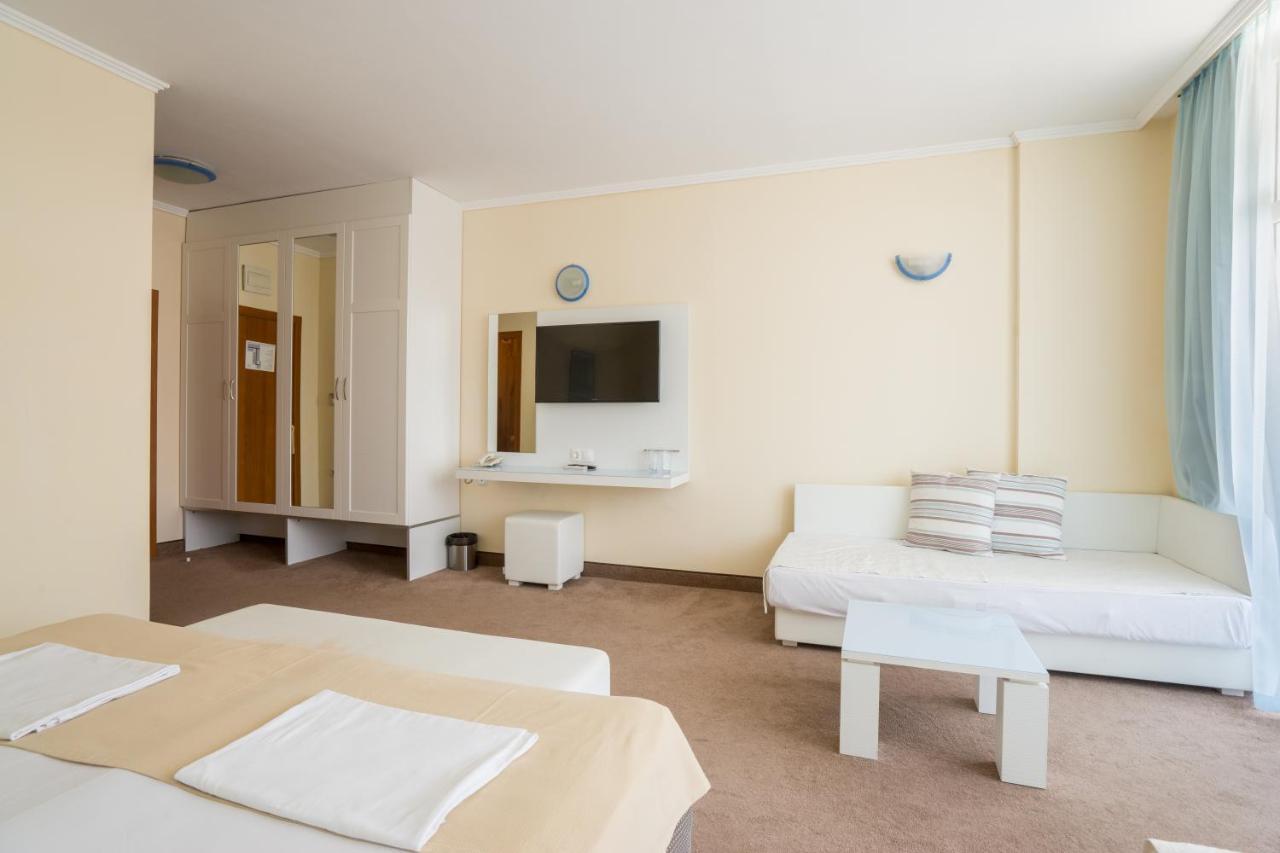 Hotel Perla Beach Club Приморсько Екстер'єр фото